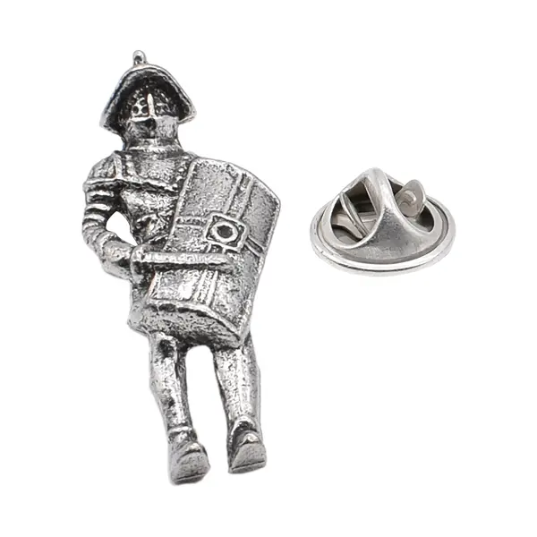 Roman gladiator pin badge